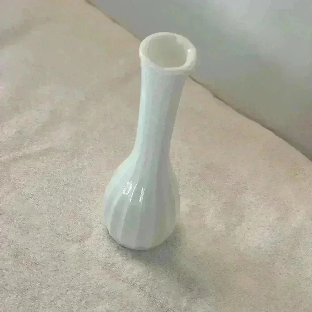 CLC & Co Milkglass Budvase